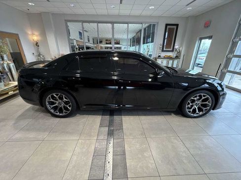 Used 2018 Chrysler 300 S w/ Safetytec Plus Group image 2