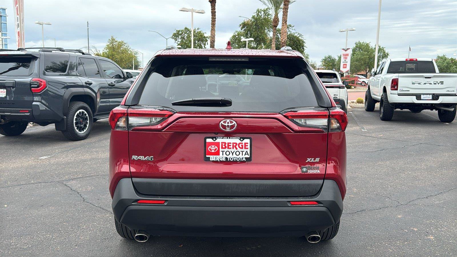 Used 2025 Toyota RAV4 XLE w/ Convenience Package FWD image 7