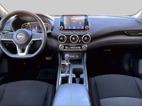 Used 2025 Nissan Sentra SV w/ All-Weather Package FWD image 10