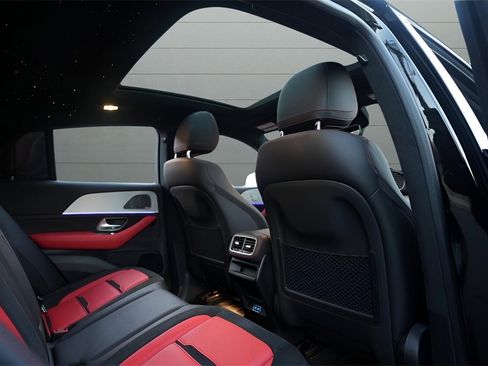 Used 2025 Mercedes-Benz GLE 63 AMG S w/ AMG Night Package image 33