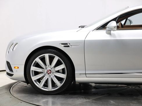 Used 2016 Bentley Continental GT image 7