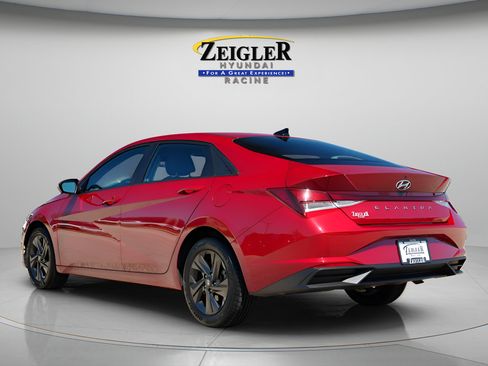 Certified 2023 Hyundai Elantra SEL FWD image 5