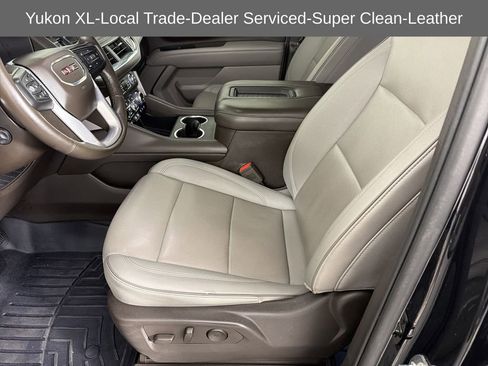 Used 2022 GMC Yukon XL SLT w/ SLT Luxury Package image 7