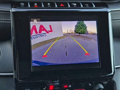 New 2025 Jeep Grand Cherokee Altitude image 29