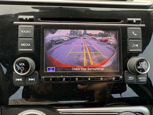 Used 2018 Honda Fit LX image 25