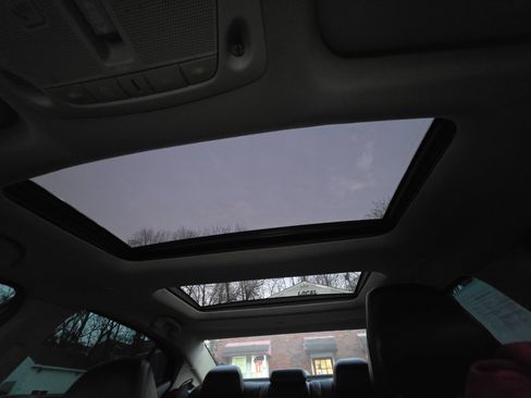 Used 2016 Nissan Maxima Platinum w/ Interior Lighting Package image 21