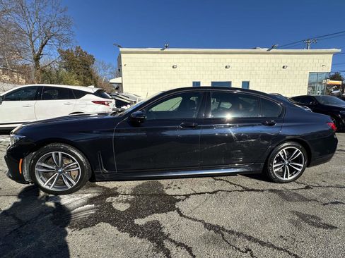 Used 2020 BMW 750i xDrive w/ M Sport Package image 6
