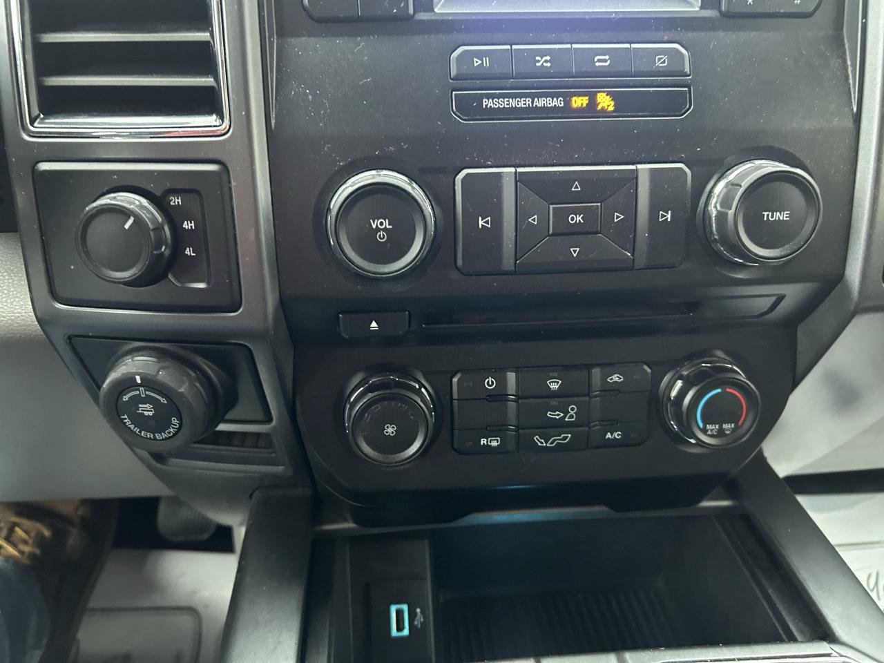 Used 2018 Ford F150 XLT w/ Equipment Group 301A Mid AWD/4WD image 23