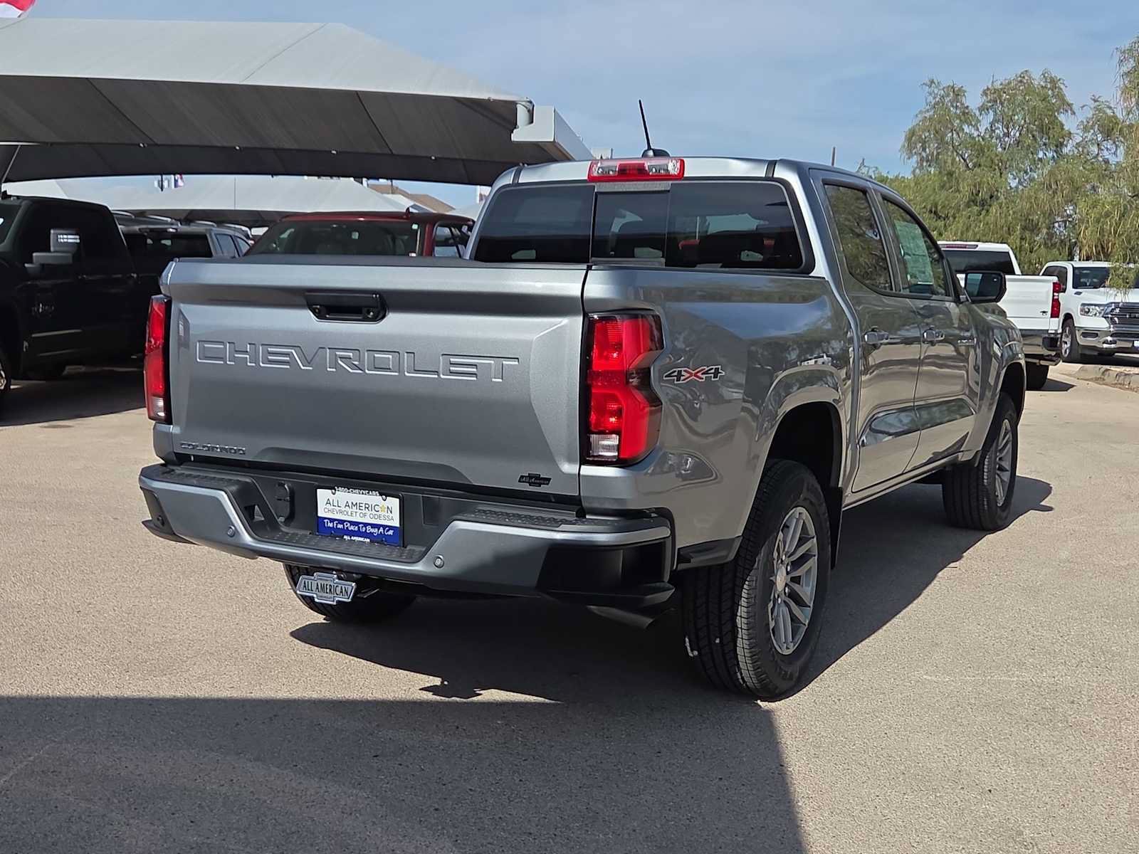 New 2026 Chevrolet Colorado LT w/ LT Convenience Package AWD/4WD image 8