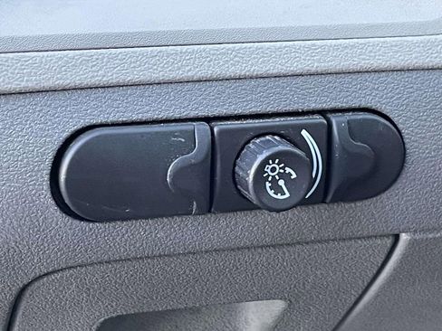 Used 2011 Chevrolet Malibu LS image 16