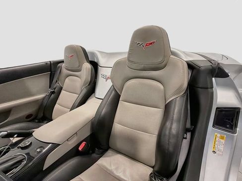 Used 2012 Chevrolet Corvette Convertible w/ 3LT Preferred Equipment Group RWD image 18