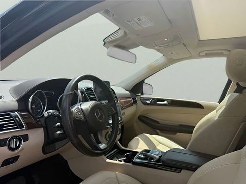 Used 2019 Mercedes-Benz GLS 450 4MATIC image 18