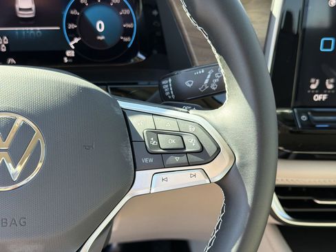 New 2026 Volkswagen Atlas SE image 29