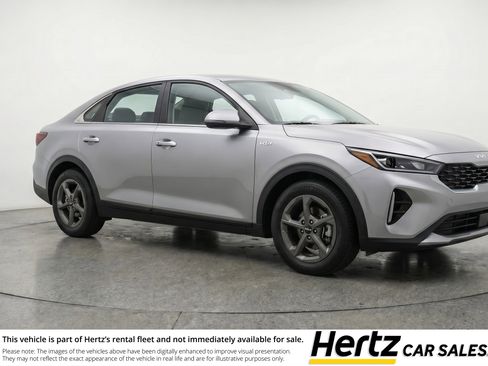 Used 2025 Kia K4 LXS image 1