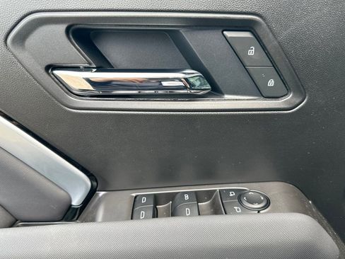 New 2025 Chevrolet Colorado Z71 w/ Midnight Edition image 11