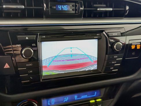Used 2015 Toyota Corolla S FWD image 22