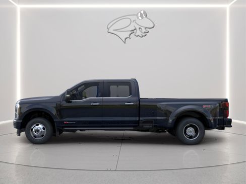 New 2026 Ford F350 Platinum AWD/4WD image 3
