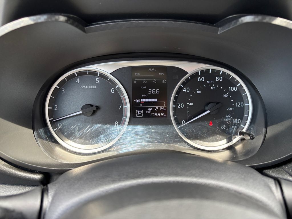 Used 2025 Nissan Versa S w/ Trunk Package FWD image 29