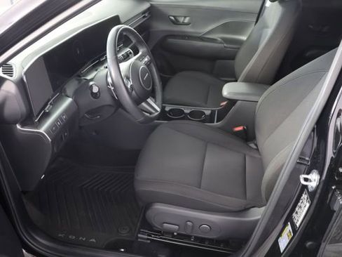 Certified 2024 Hyundai Kona SEL w/ Convenience Package AWD/4WD image 19