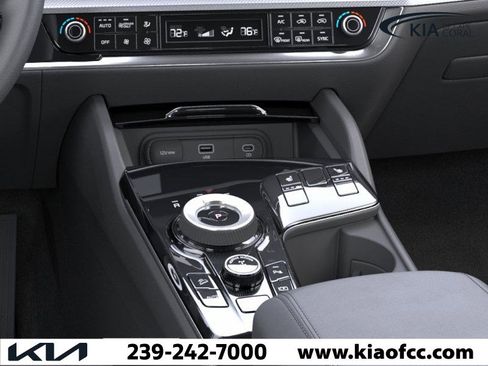 New 2025 Kia Sportage LX image 23