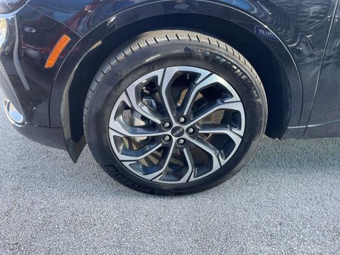 Used 2024 Lincoln Nautilus Reserve image 32