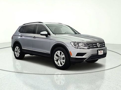 Used 2021 Volkswagen Tiguan SE FWD image 8