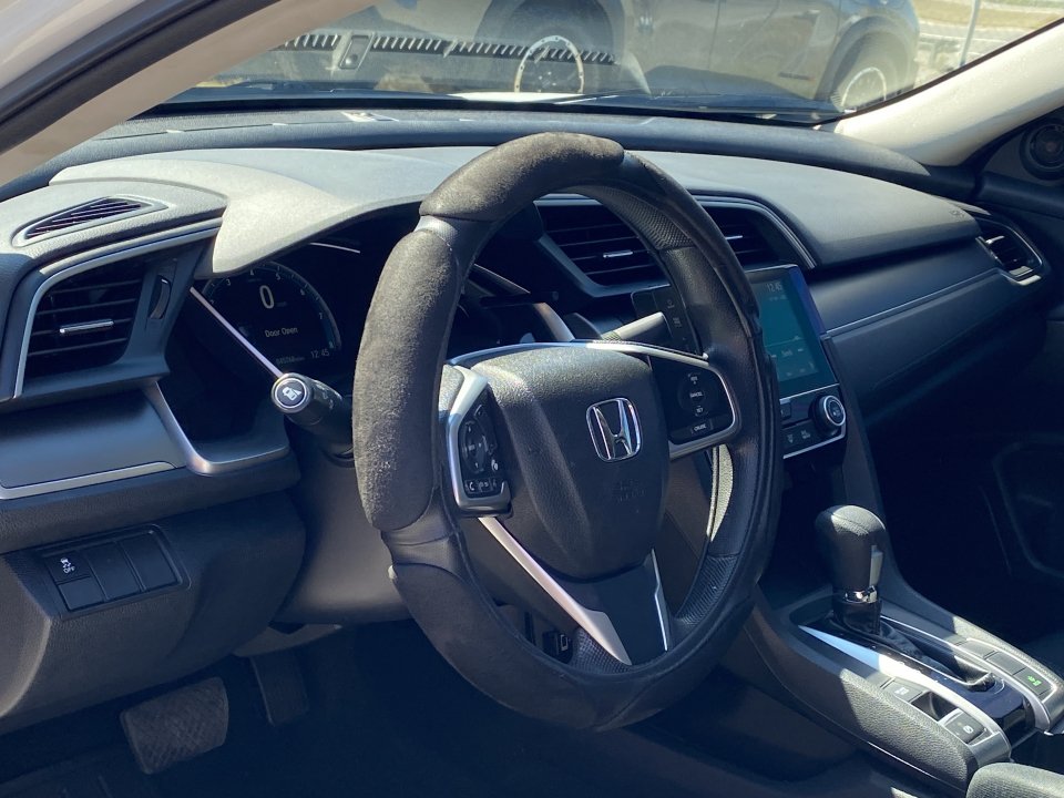 Used 2018 Honda Civic EX image 11