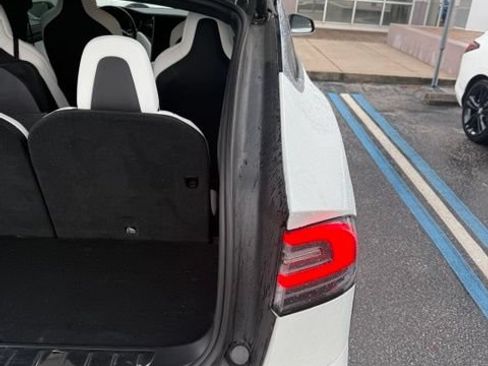 Used 2019 Tesla Model X AWD/4WD image 5