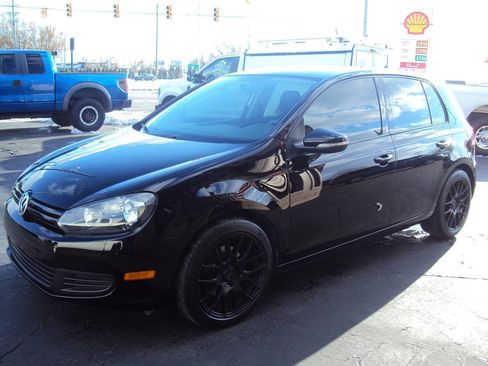 Used 2013 Volkswagen Golf 4-Door image 4