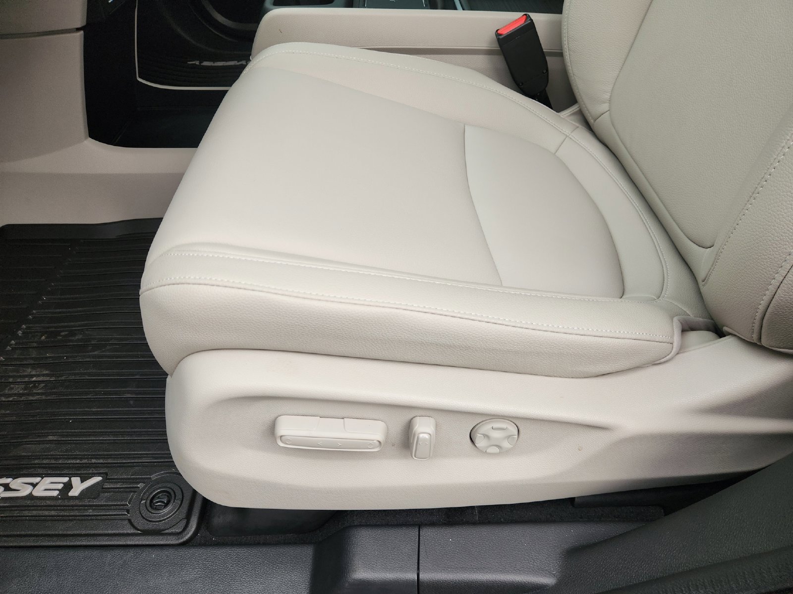 New 2026 Honda Odyssey EX-L image 31