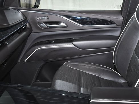 Used 2024 Cadillac Escalade Sport image 43