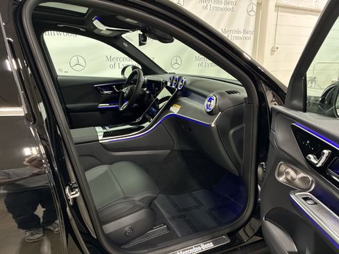 New 2026 Mercedes-Benz GLC 300 4MATIC image 11