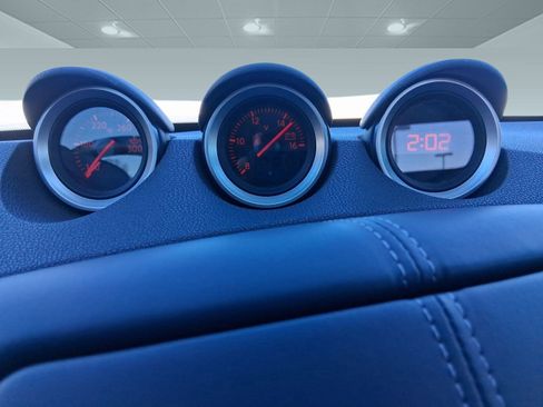 Used 2016 Nissan 370Z Coupe image 23