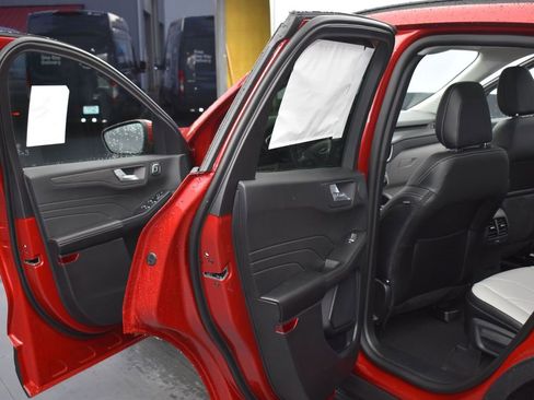 New 2025 Ford Escape SE w/ PHEV Premium Package image 20