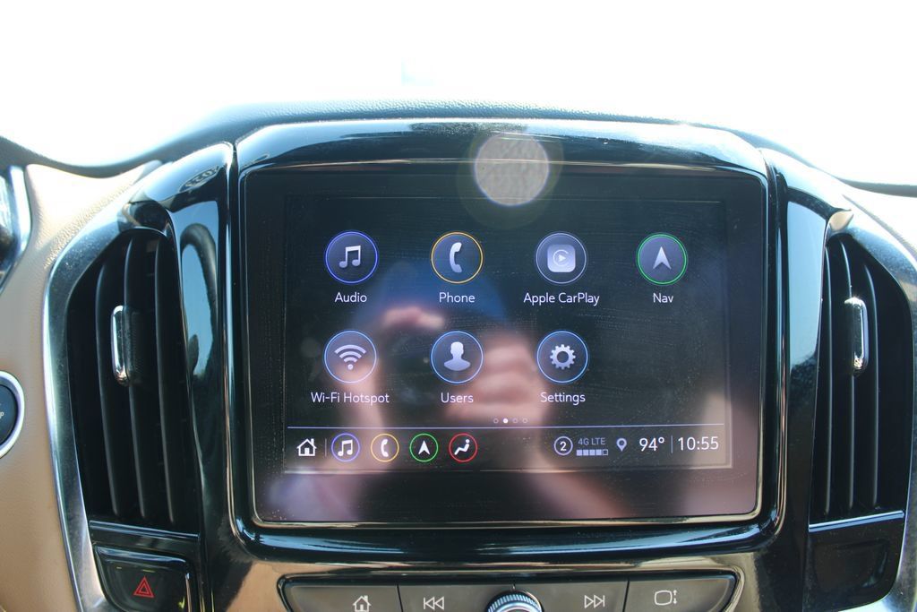 Used 2023 Chevrolet Traverse Premier FWD image 61