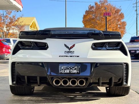 Used 2016 Chevrolet Corvette Z06 w/ 3LZ Preferred Equipment Group image 11