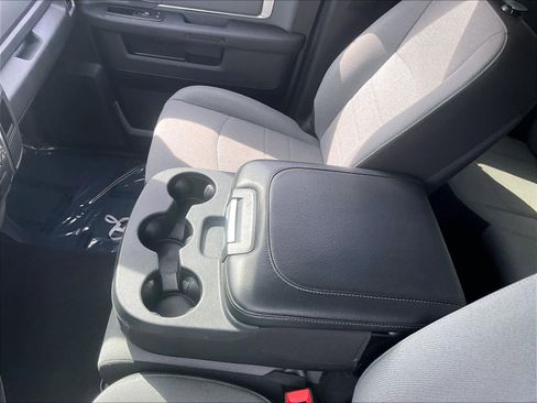 Used 2024 RAM 1500 Classic SLT AWD/4WD image 19