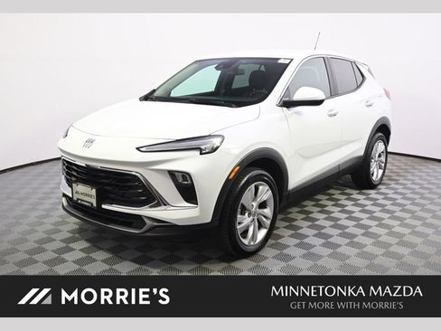 Used 2025 Buick Encore GX Preferred AWD/4WD image 1