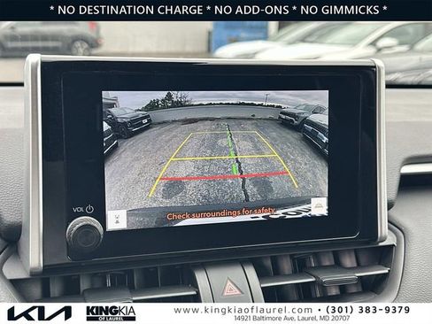 Used 2024 Toyota RAV4 XLE AWD/4WD image 13