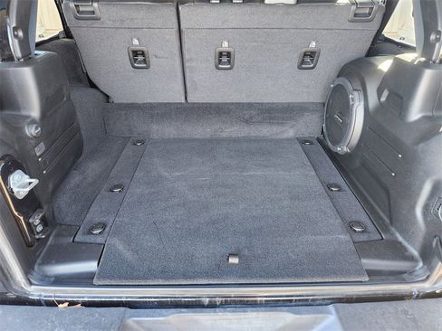 Used 2021 Jeep Wrangler Unlimited Sahara w/ Cold Weather Group image 8