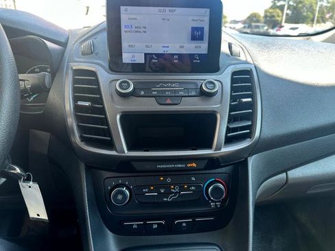 Used 2022 Ford Transit Connect XL image 18