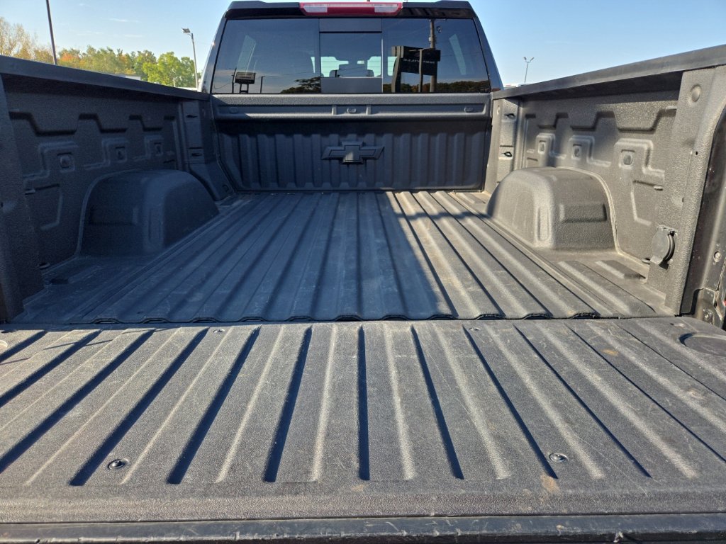 Certified 2020 Chevrolet Silverado 1500 LT Trail Boss w/ Midnight Edition AWD/4WD image 9