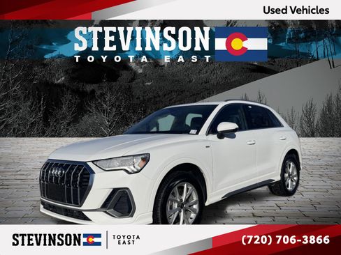 Used 2023 Audi Q3 2.0T Premium w/ Convenience Package image 1