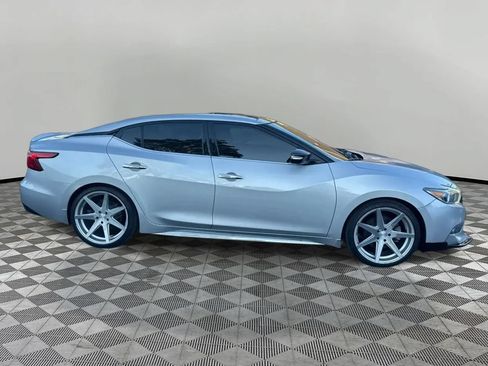 Used 2017 Nissan Maxima 3.5 SL FWD image 4
