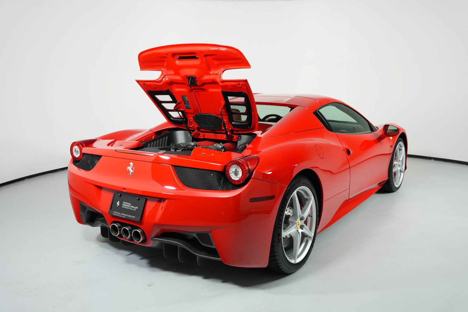Certified 2012 Ferrari 458 Spider RWD image 12