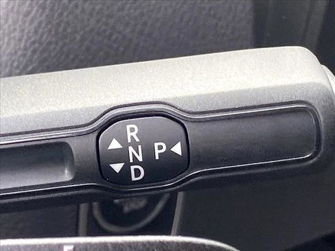 Used 2025 Mercedes-Benz Sprinter 2500 image 12