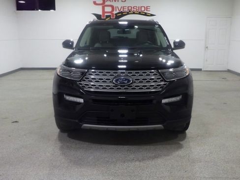 Used 2021 Ford Explorer Limited w/ Equipment Group 301A AWD/4WD image 6