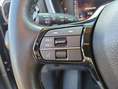 Used 2024 Honda Pilot Elite image 18