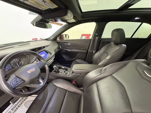 Used 2019 Cadillac XT4 Sport FWD image 13