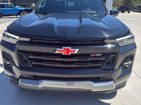 Used 2023 Chevrolet Colorado Z71 w/ Z71 Convenience Package 2 AWD/4WD image 14